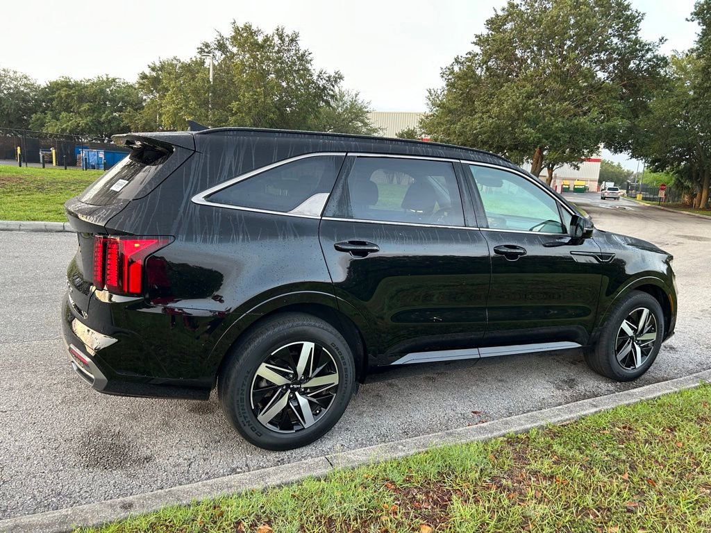 Used 2022 Kia Sorento S w/ Panoramic Sunroof Package FWD image 5