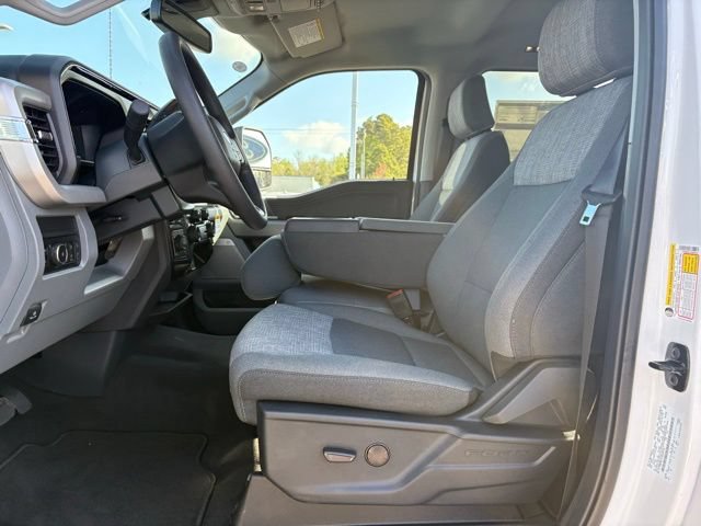 New 2026 Ford F250 XLT w/ XLT Premium Package AWD/4WD image 9