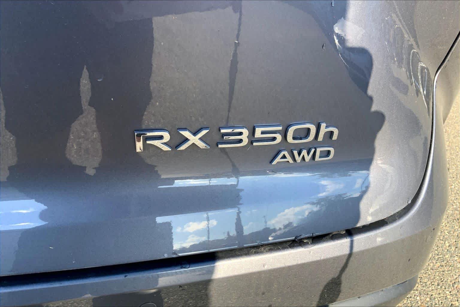 Used 2023 Lexus RX 350h w/ Accessory Package (2T) AWD/4WD image 10