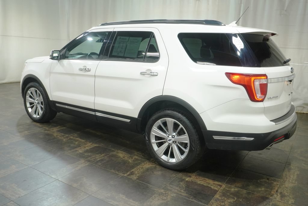 Used 2019 Ford Explorer Limited w/ Ford Safe & Smart Package AWD/4WD image 11