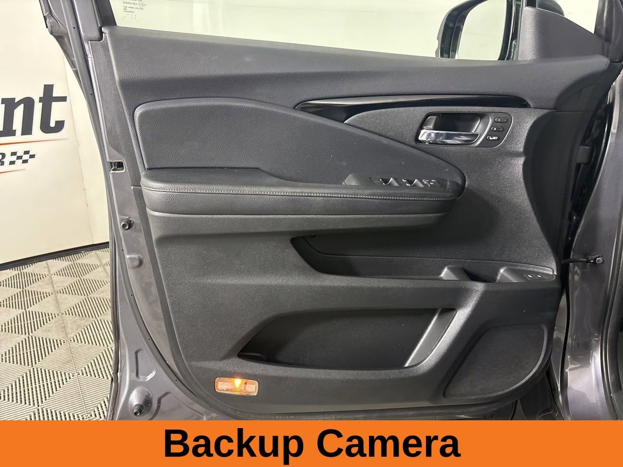 Used 2017 Honda Pilot Touring image 10