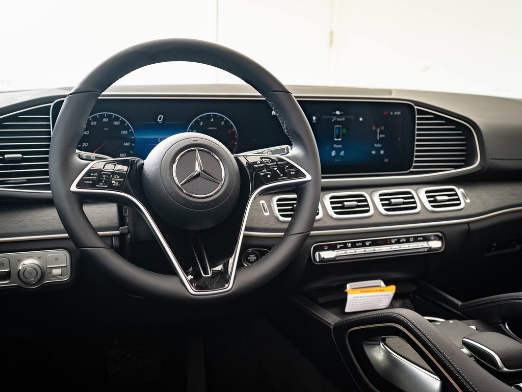 New 2026 Mercedes-Benz GLS 450 4MATIC image 4