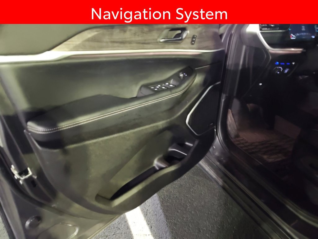 Used 2024 Jeep Grand Cherokee Limited 4xe AWD/4WD image 5