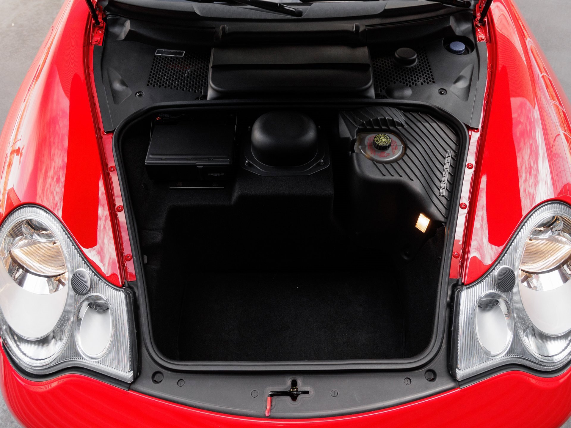 Used 2004 Porsche 911 Carrera 4S image 37