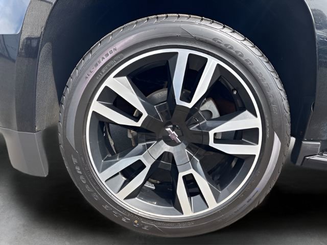 Used 2018 Chevrolet Tahoe Premier AWD/4WD image 12