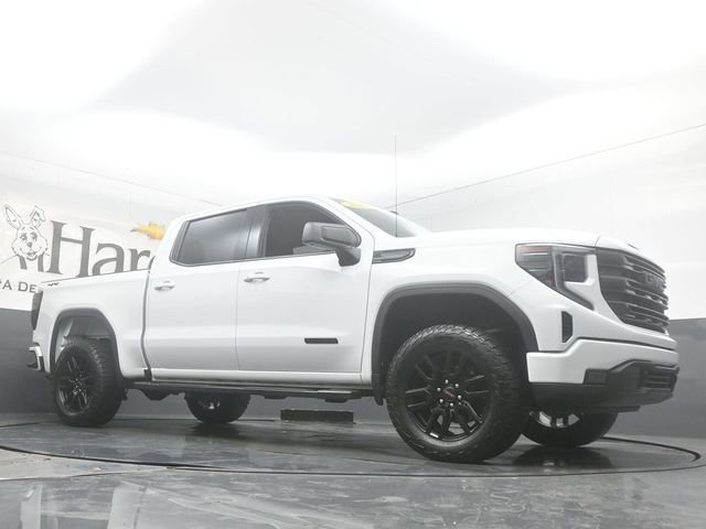 Used 2023 GMC Sierra 1500 Elevation image 2