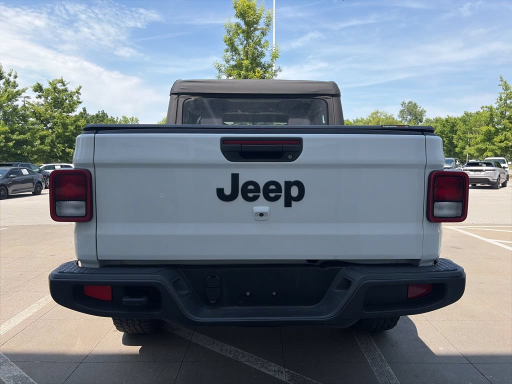 Used 2022 Jeep Gladiator Sport AWD/4WD image 6