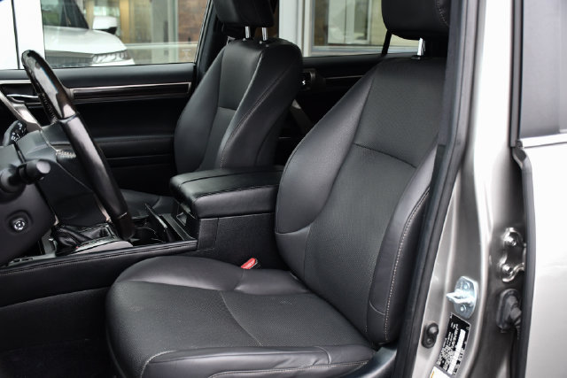 Used 2021 Lexus GX 460 Premium w/ Accessory Package AWD/4WD image 17