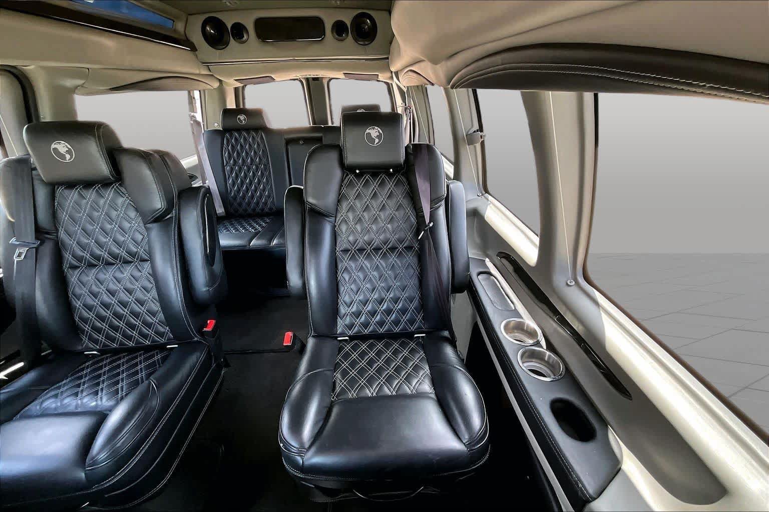 Used 2022 Chevrolet Express 2500 w/ Enhanced Convenience Package RWD image 20