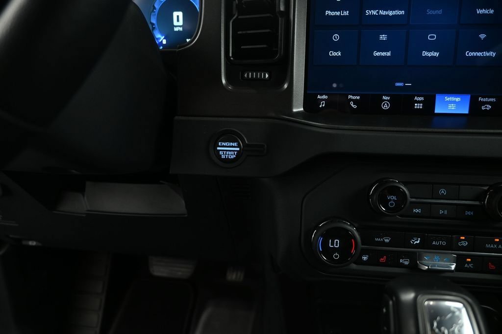 Certified 2025 Ford Bronco Badlands AWD/4WD image 15