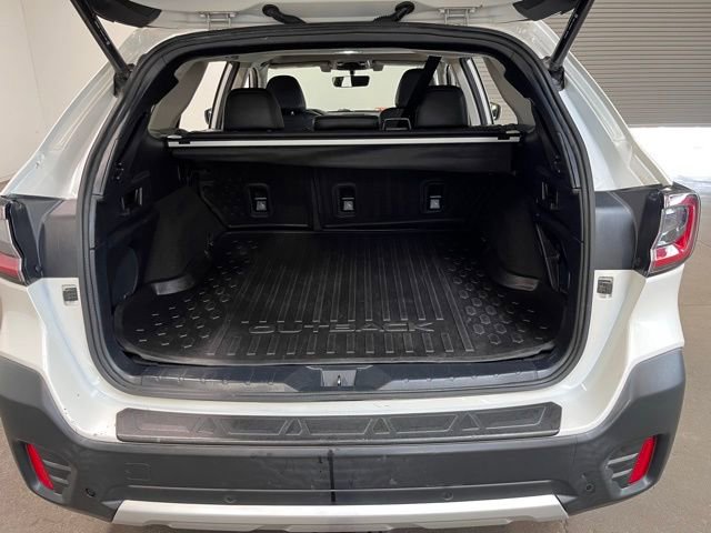 Used 2020 Subaru Outback Limited w/ Popular Package #2 image 16