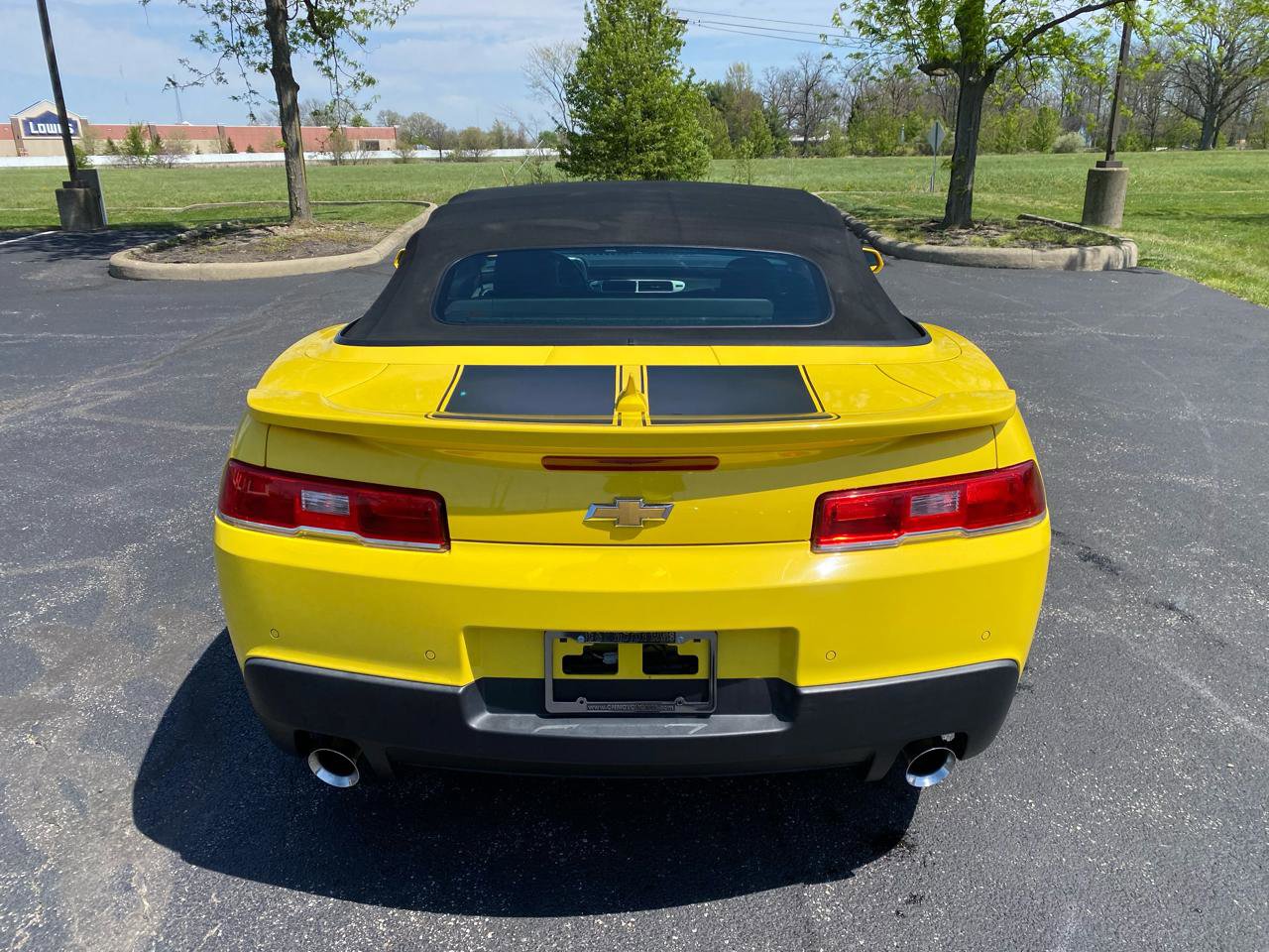 Used 2015 Chevrolet Camaro LT RWD image 12