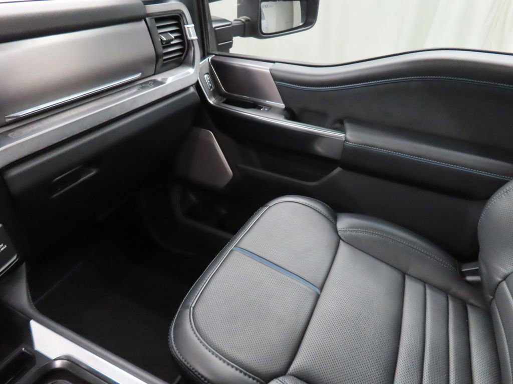Used 2026 Ford F250 Platinum AWD/4WD image 39