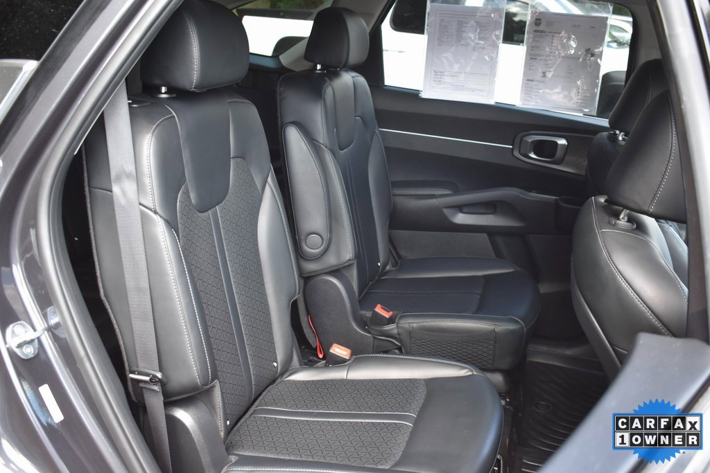 Used 2023 Kia Sorento EX image 28