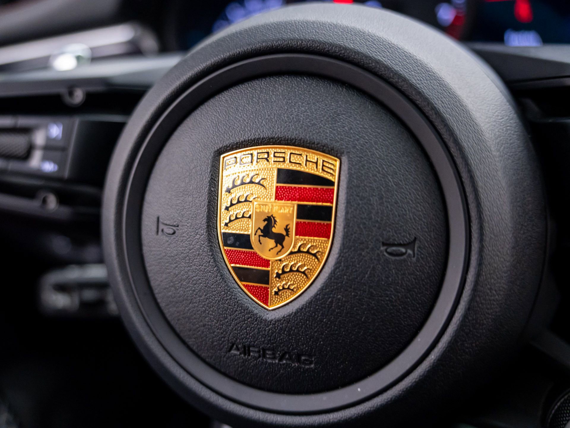 Certified 2023 Porsche Macan Turbo image 20