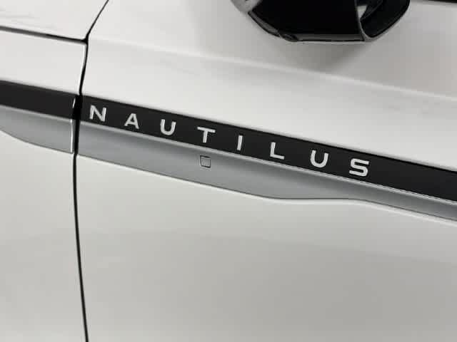 New 2026 Lincoln Nautilus Premier AWD/4WD image 28