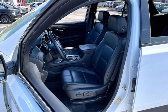 Used 2023 Chevrolet Traverse RS w/ LPO, Floor Liner Package image 18
