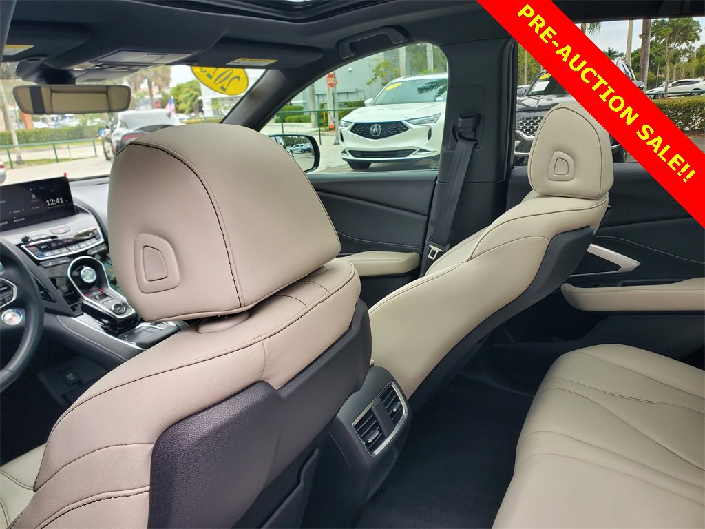 Used 2025 Acura RDX SH-AWD image 12