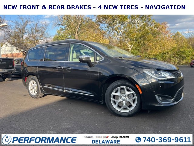 Used 2020 Chrysler Pacifica Limited image 1