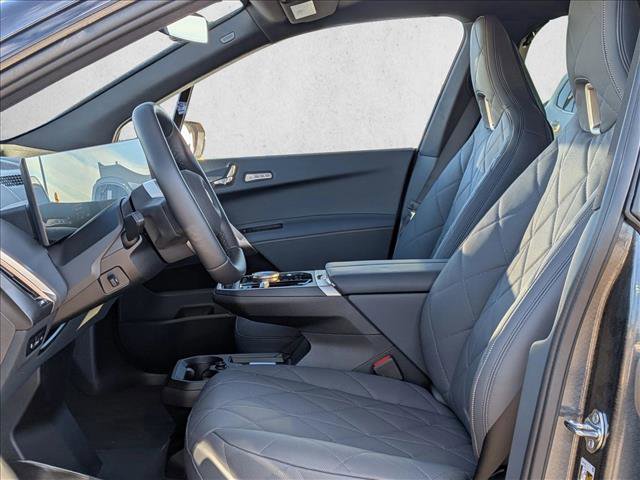 Used 2026 BMW iX xDrive60 image 4