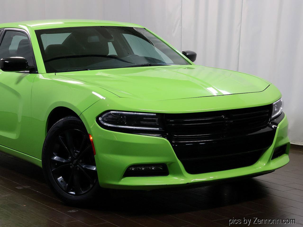 Used 2023 Dodge Charger SXT w/ Blacktop Package AWD/4WD image 2