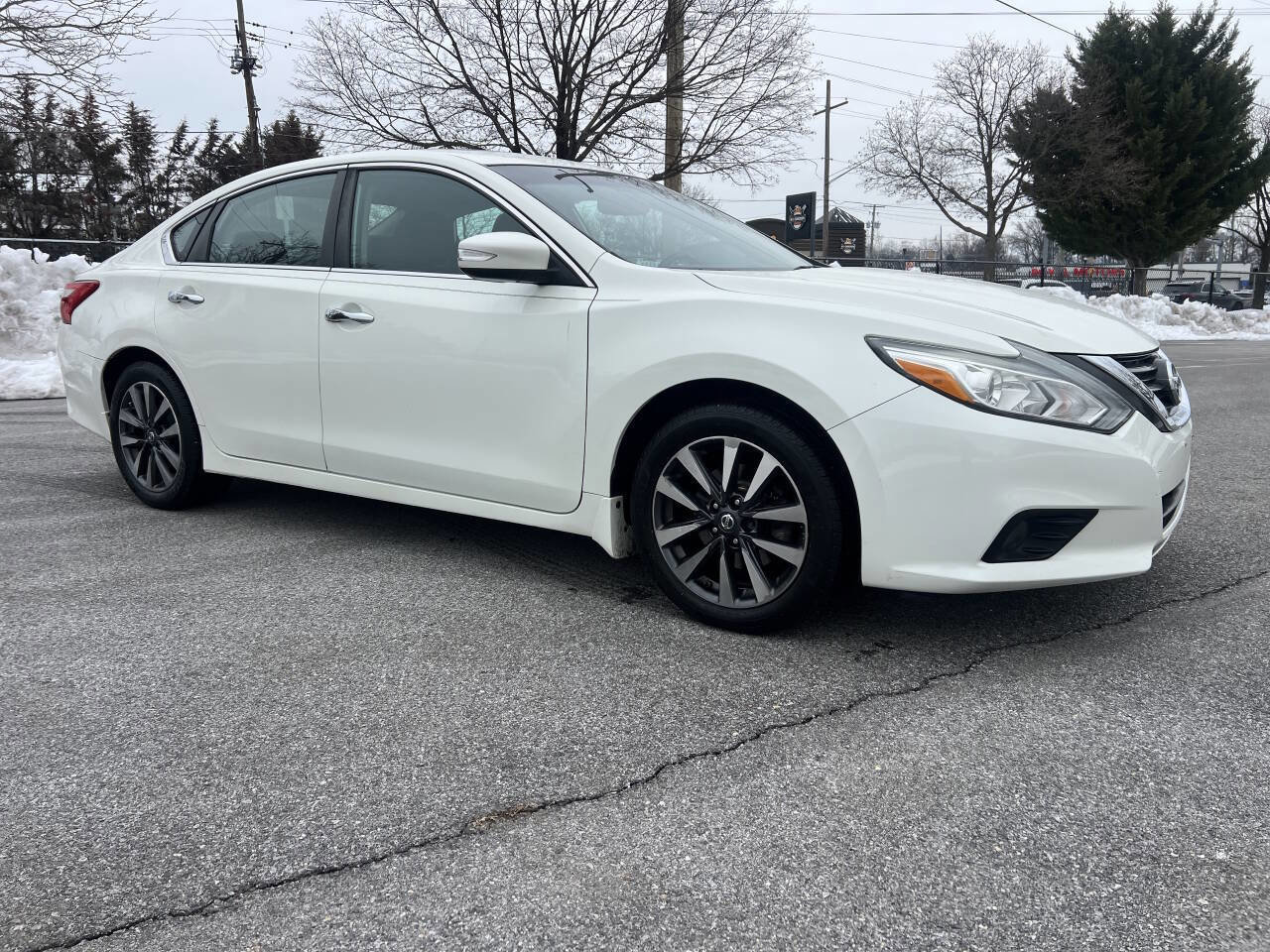 Used 2016 Nissan Altima 2.5 SV w/ Convenience Package image 4
