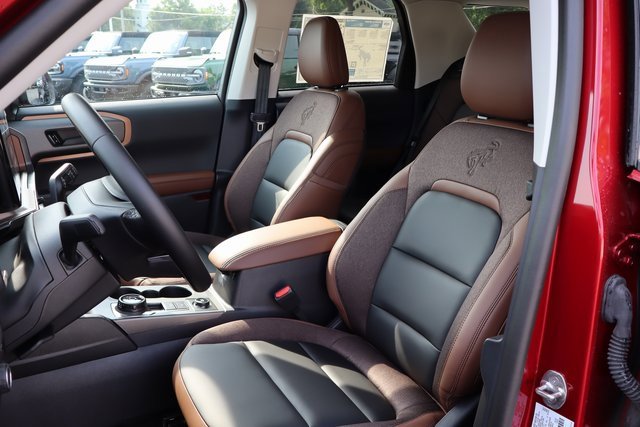 New 2025 Ford Bronco Sport Outer Banks image 5