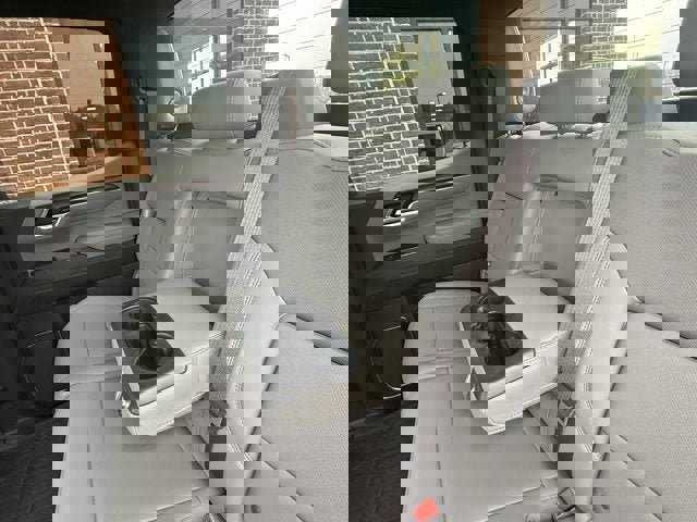 Used 2022 GMC Sierra 1500 SLT w/ SLT Premium Package image 17