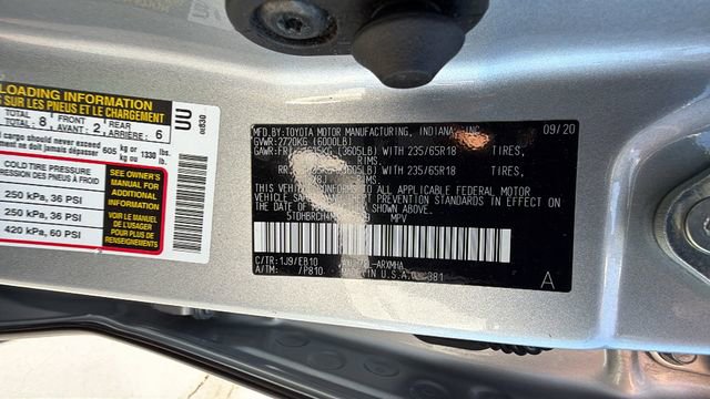 Used 2021 Toyota Highlander XLE AWD/4WD image 34