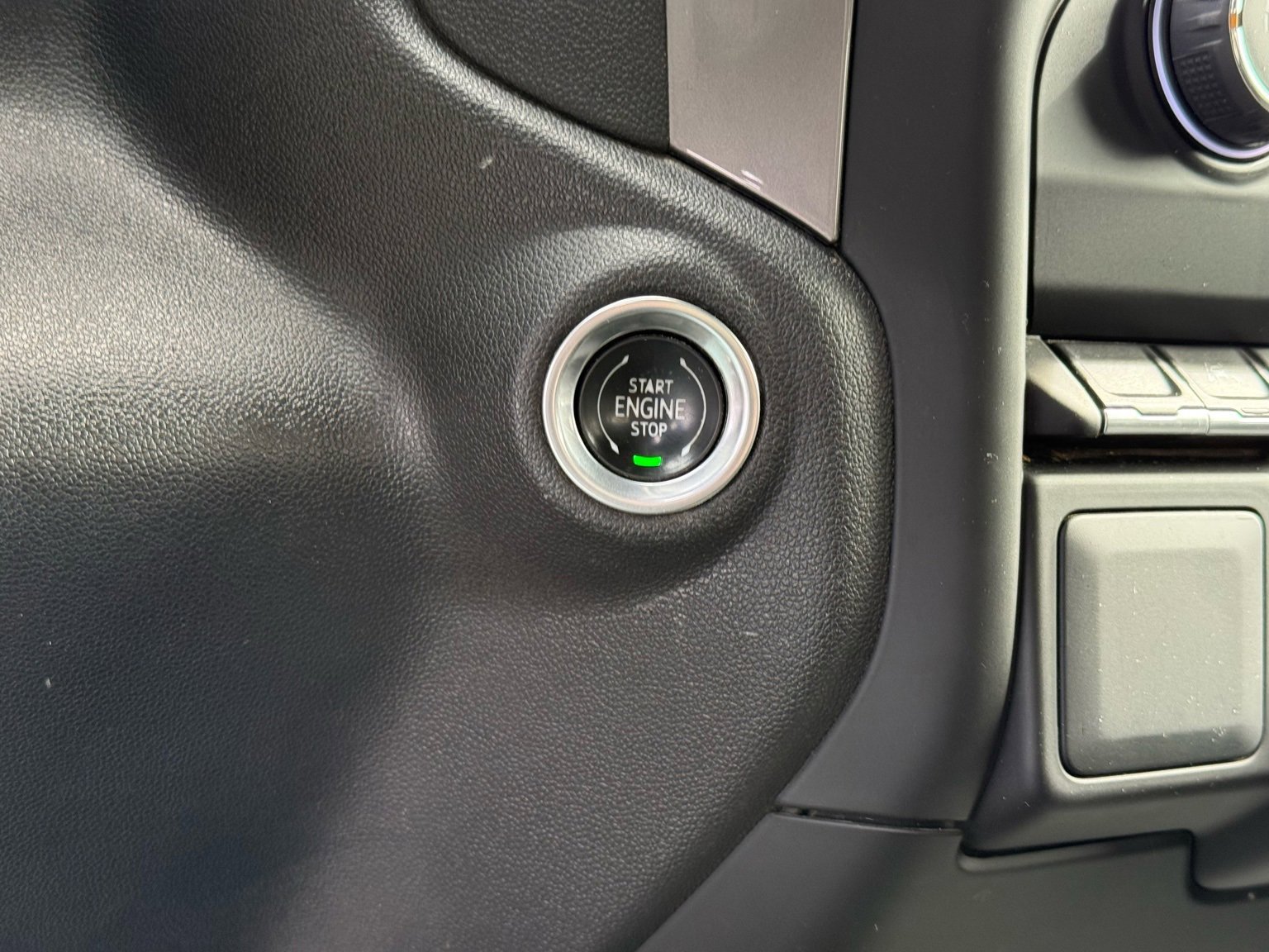 Used 2023 Chevrolet Silverado 1500 Custom image 28