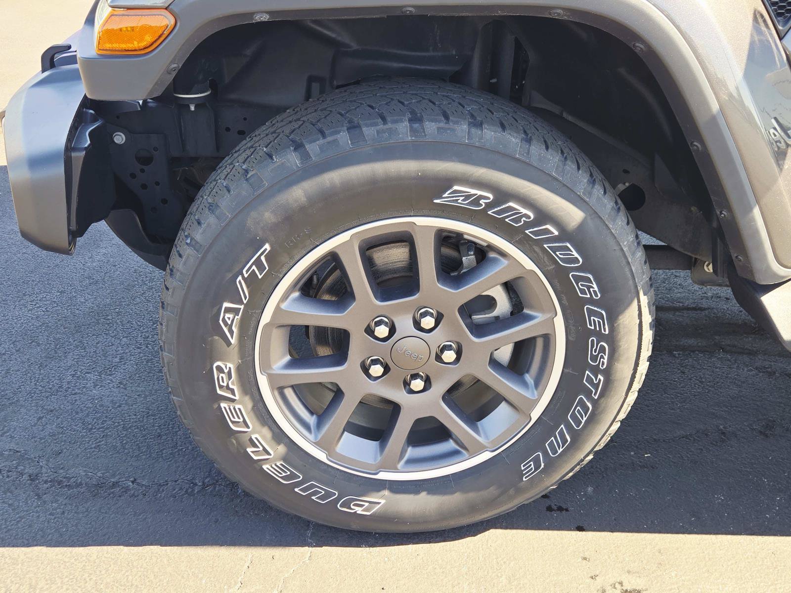 Used 2020 Jeep Gladiator Overland w/ Popular Equipment Package AWD/4WD image 19