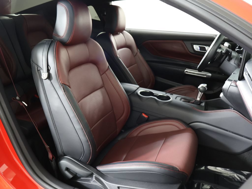 Used 2025 Ford Mustang GT Premium RWD image 29