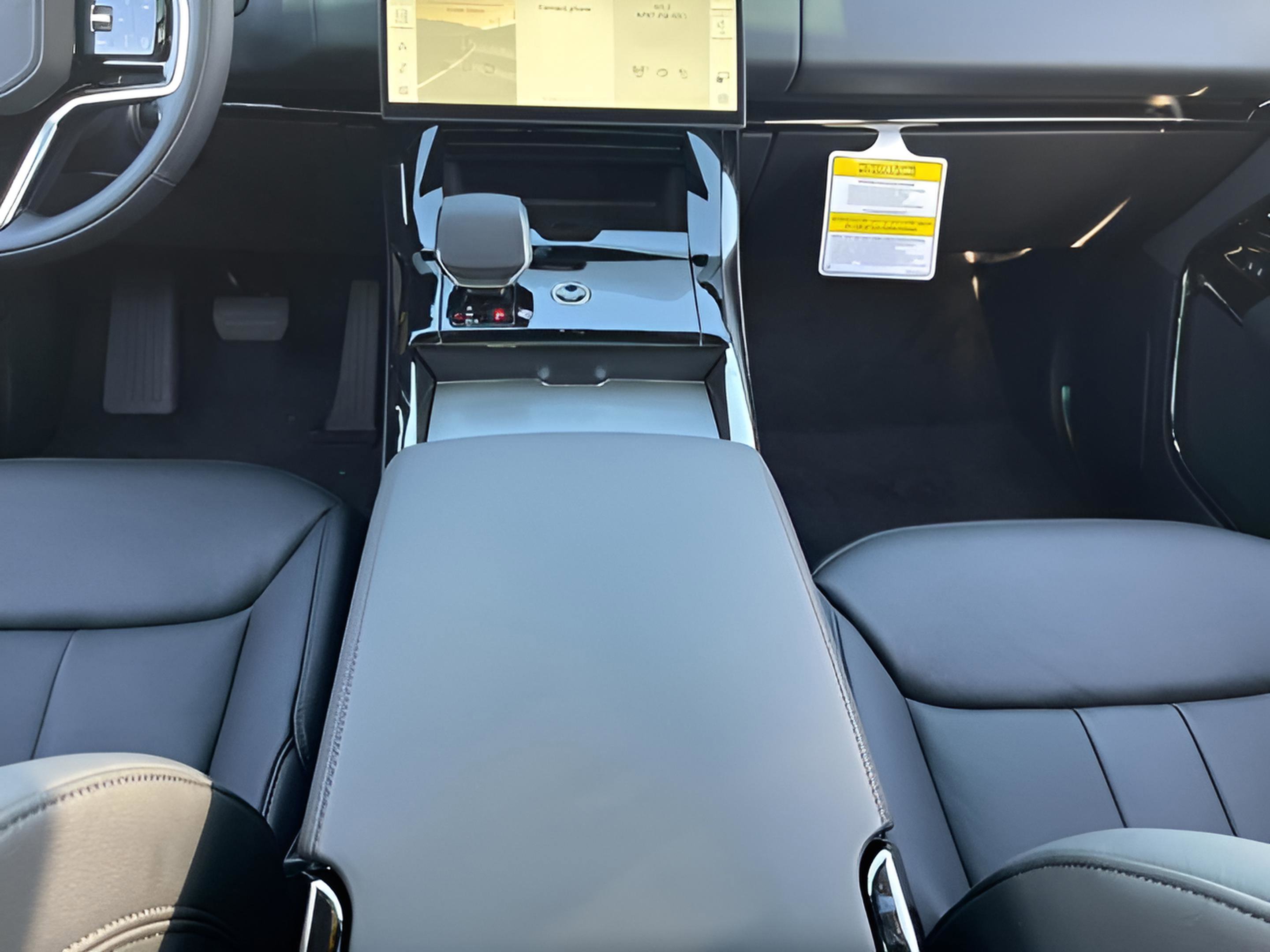 Used 2025 Land Rover Range Rover Sport
