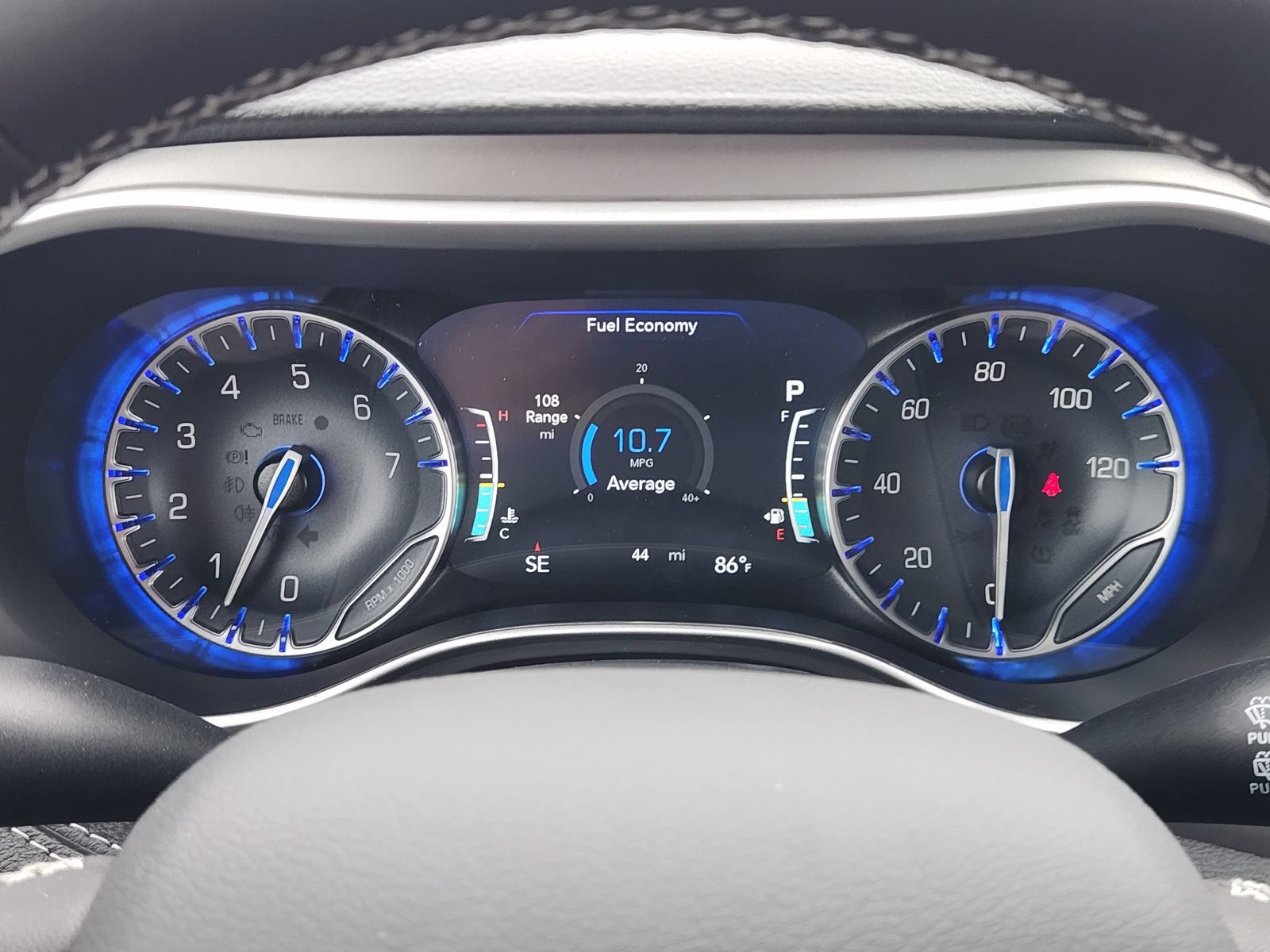 New 2027 Chrysler Pacifica Select FWD image 14
