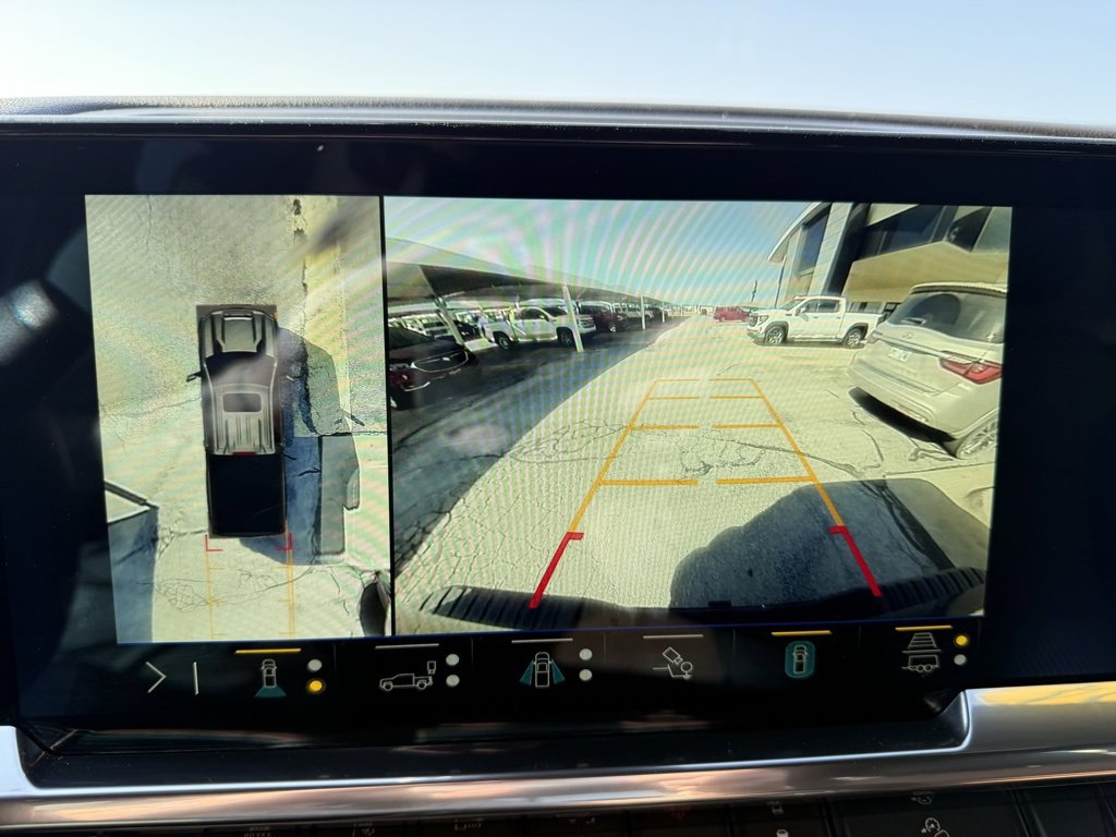 Used 2024 Chevrolet Silverado 3500 High Country w/ Technology Package image 14