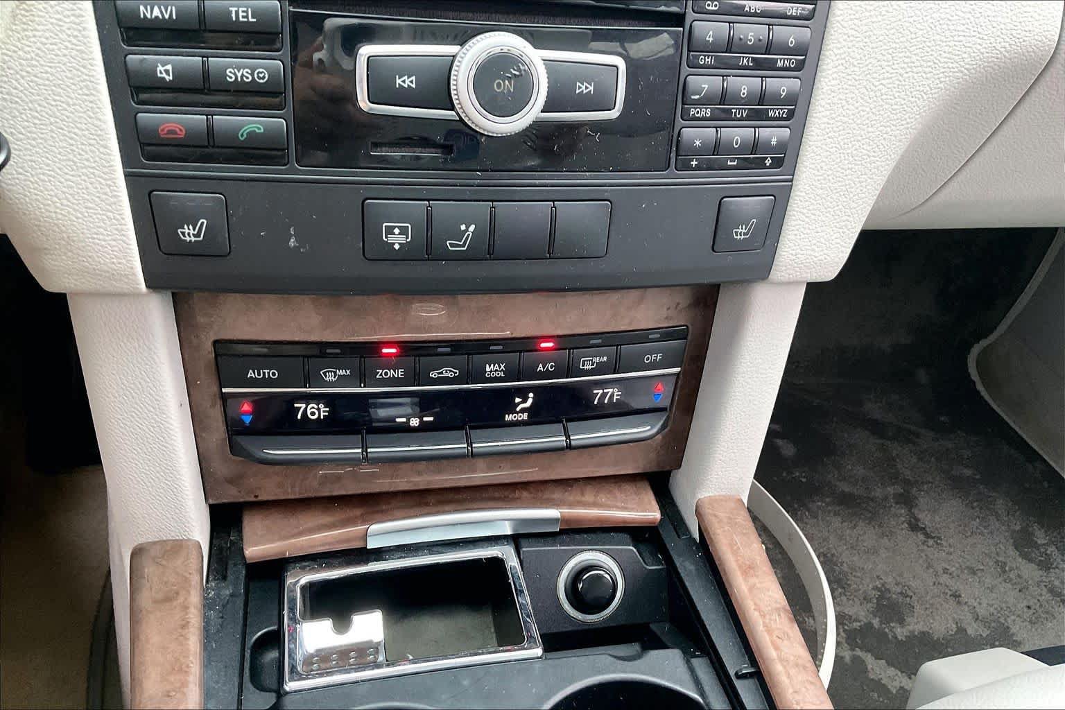 Used 2011 Mercedes-Benz E 350 Sedan image 32