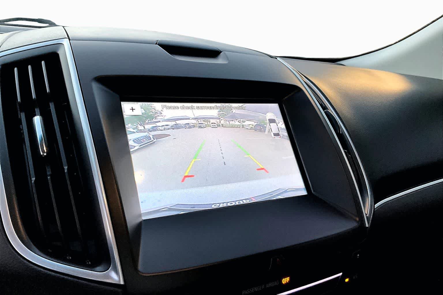 Used 2017 Ford Edge Titanium w/ Technology Package FWD image 61