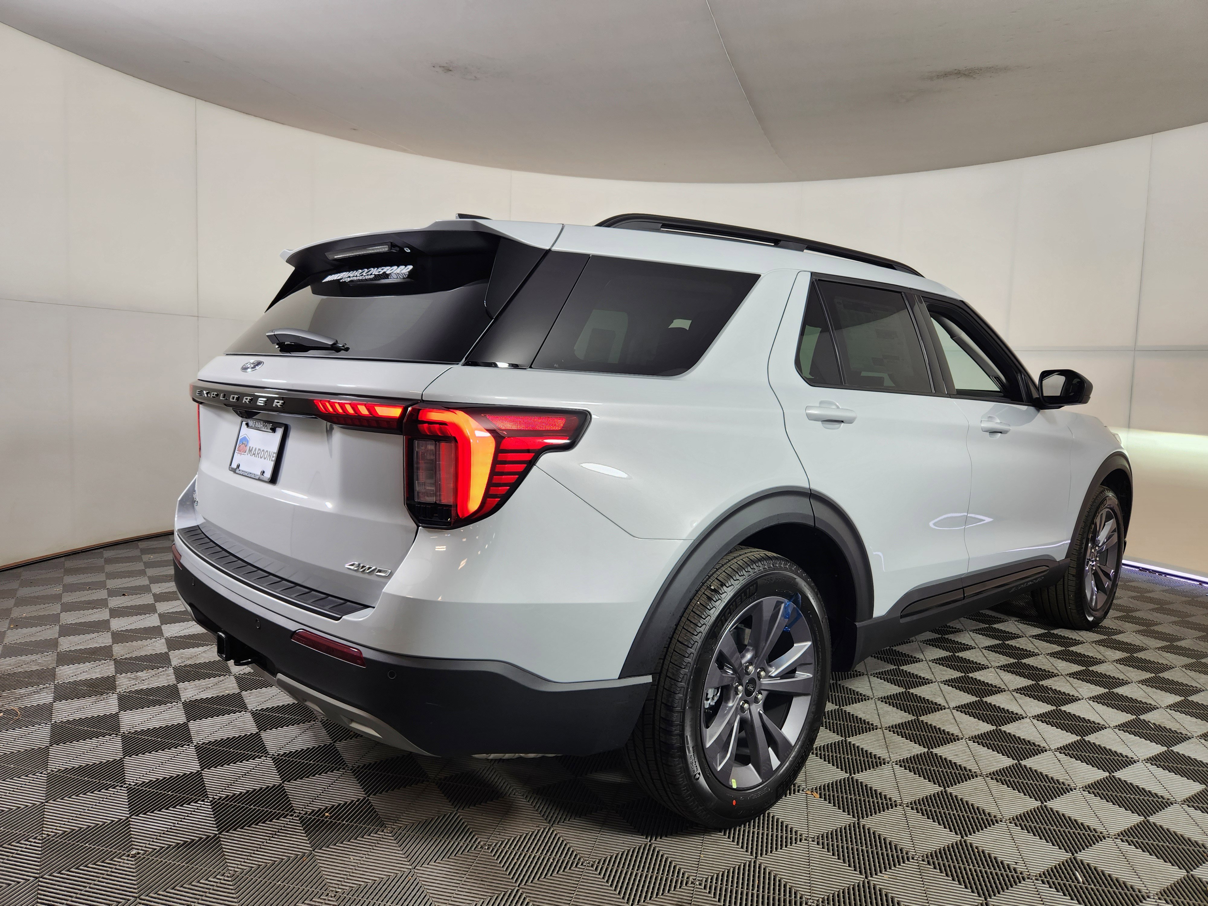 New 2026 Ford Explorer Active w/ Active Comfort Package image 7