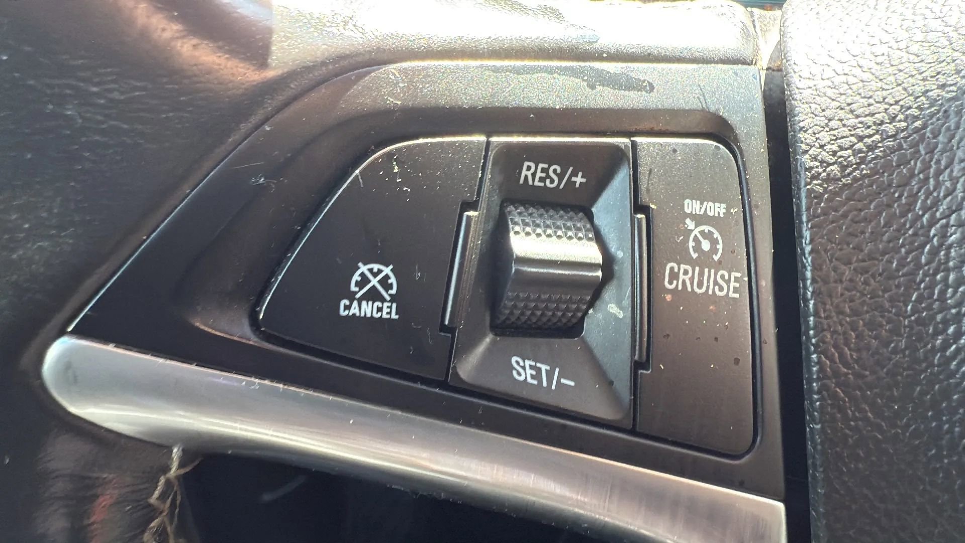 Used 2018 Buick Encore Preferred image 12