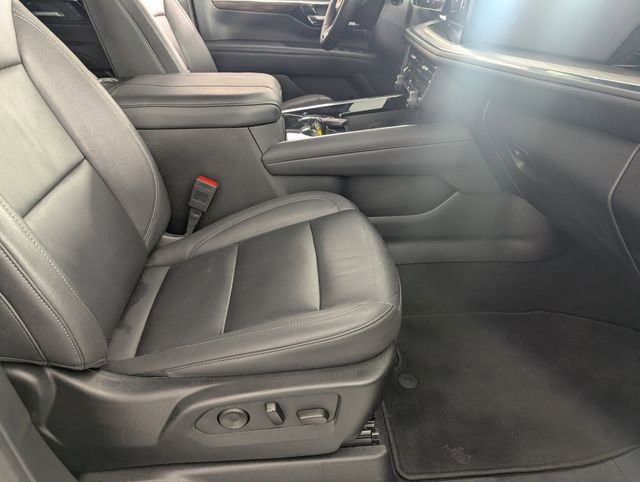 Certified 2025 Chevrolet Suburban Z71 image 35