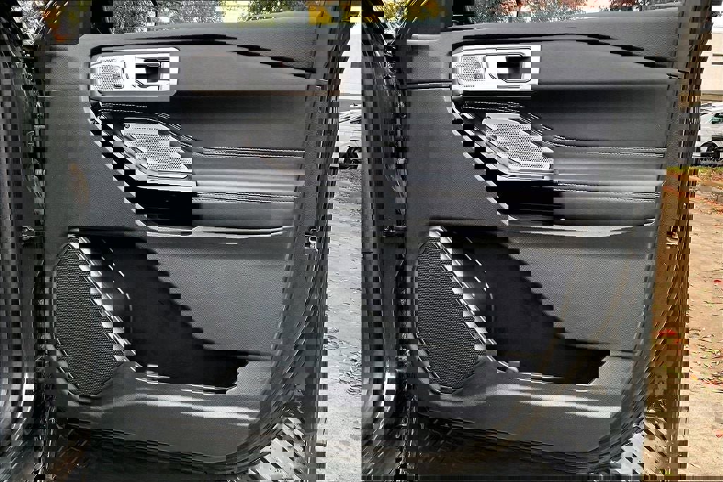 Used 2022 Ford Explorer ST w/ Equipment Group 401A image 27