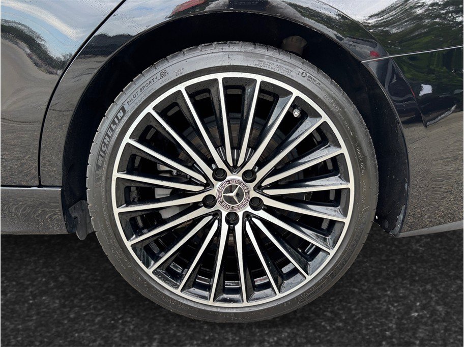 Used 2024 Mercedes-Benz C 300 Sedan image 16