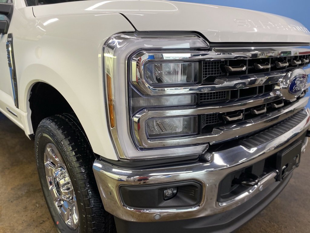 New 2025 Ford F350 King Ranch w/ Chrome Package image 2