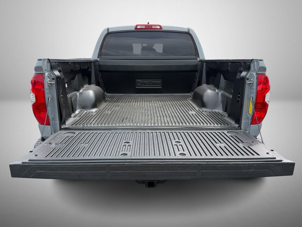 Used 2020 Toyota Tundra SR5 w/ SR5 Upgrade Package AWD/4WD image 10