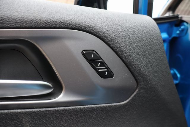 New 2026 Chrysler Pacifica Select w/ S Appearance Package FWD image 9