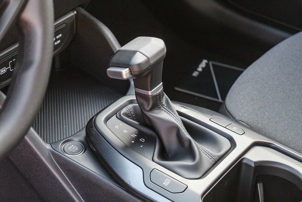 Certified 2025 Kia K4 LXS image 10