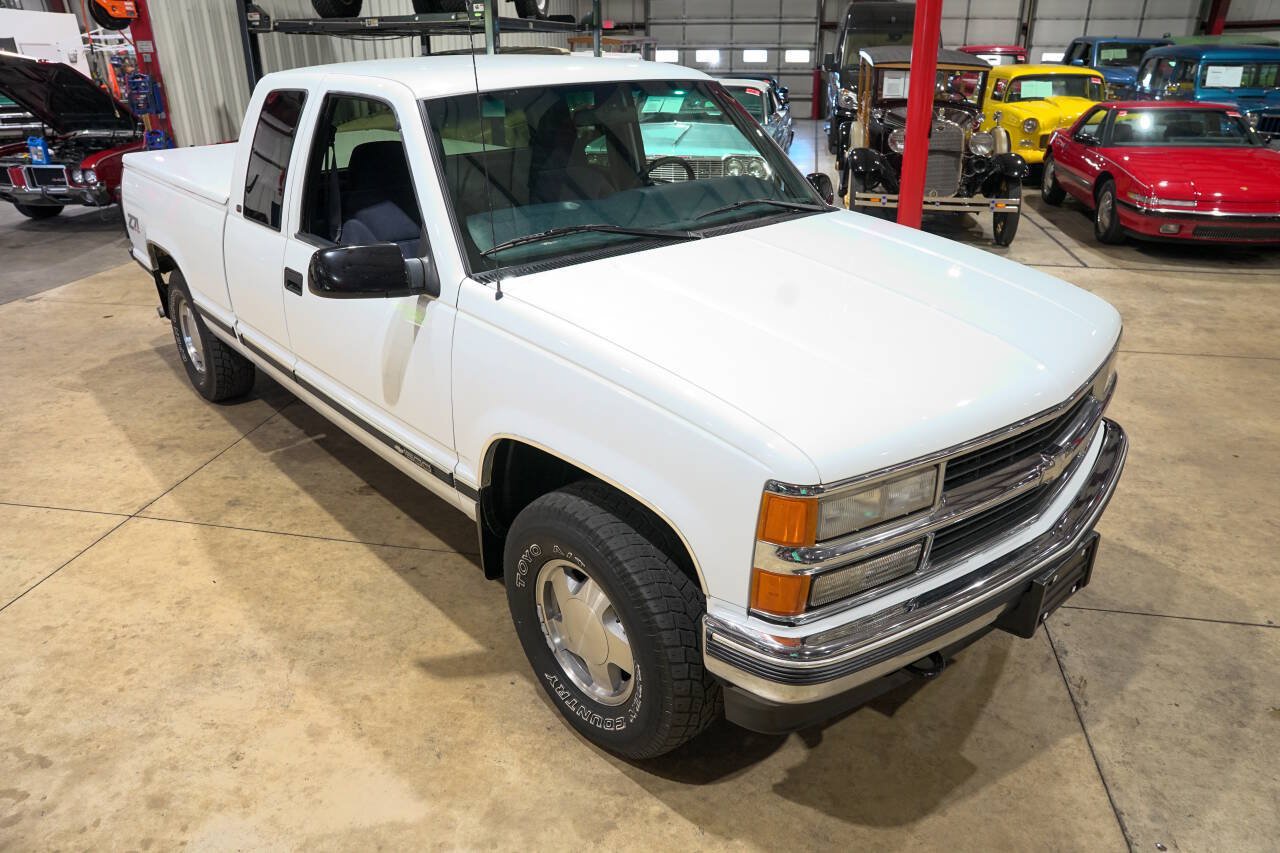 Used 1998 Chevrolet Silverado 1500 4x4 Extended Cab w/ Preferred Equipment Group 2 image 14