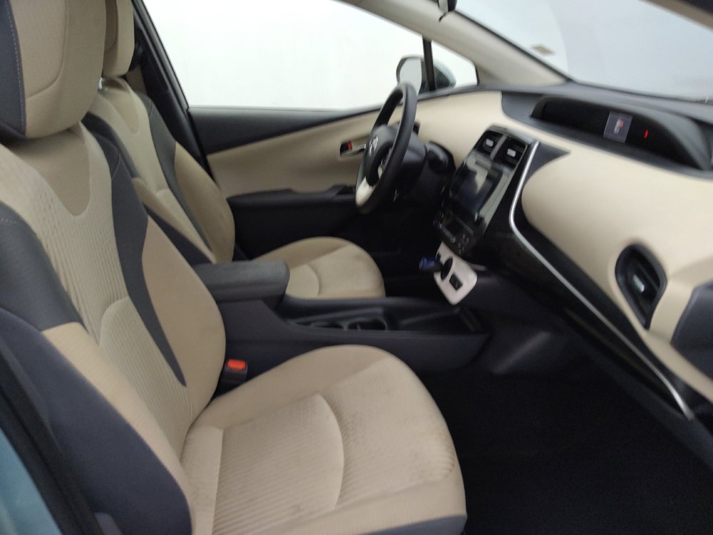 Used 2017 Toyota Prius Two w/ Prius Two Safety Plus Package FWD image 21