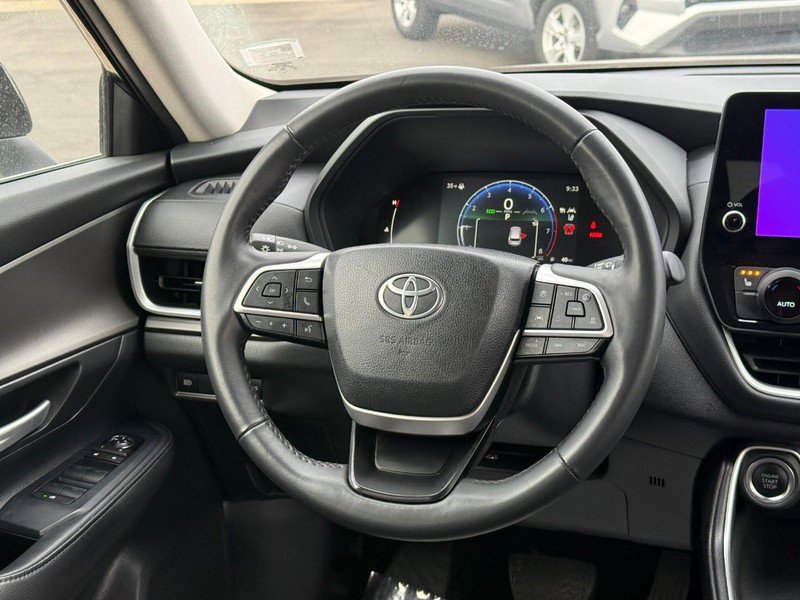 Certified 2024 Toyota Grand Highlander AWD image 16