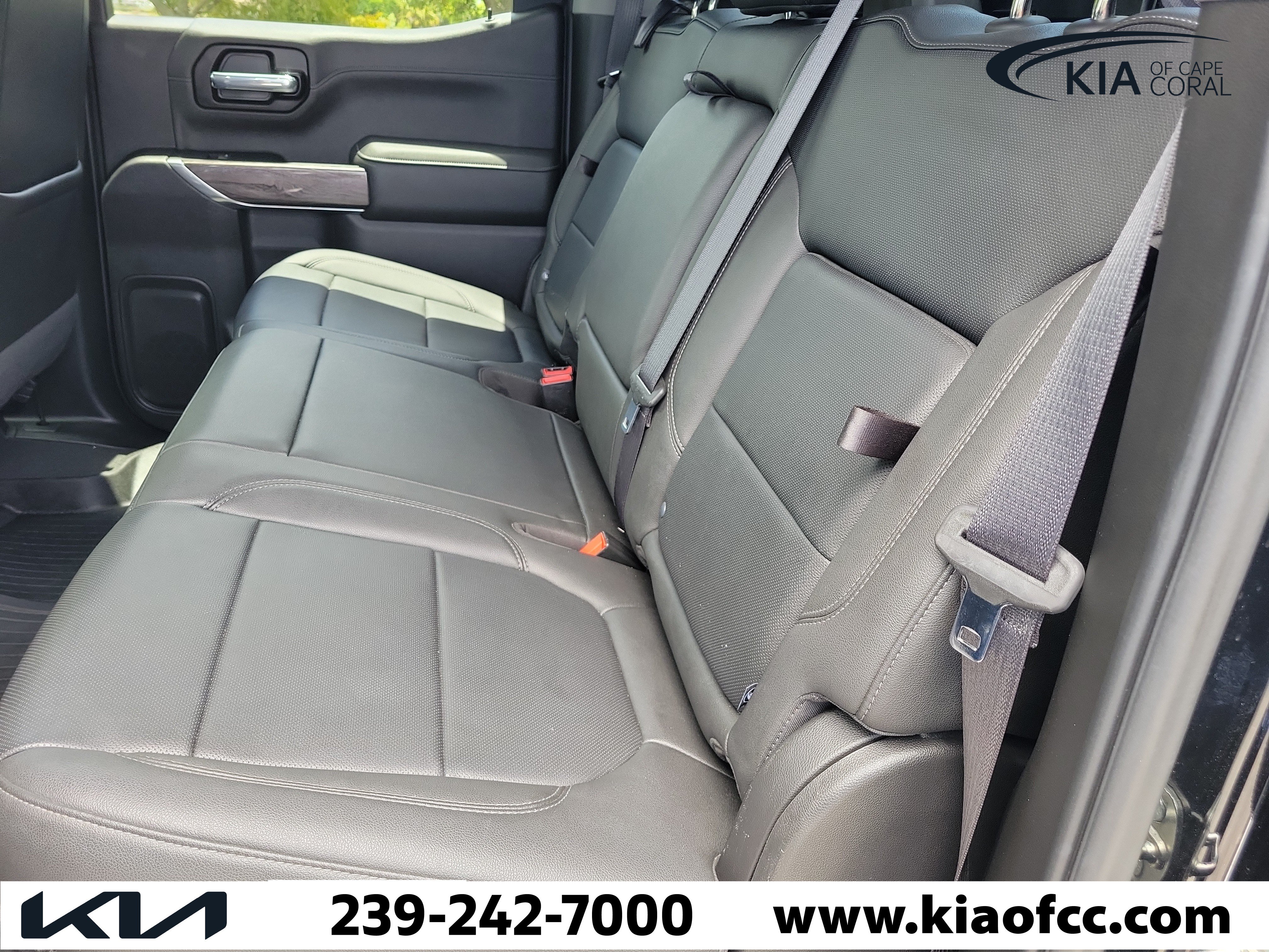 Used 2022 Chevrolet Silverado 1500 LTZ w/ LTZ Premium Package AWD/4WD image 11